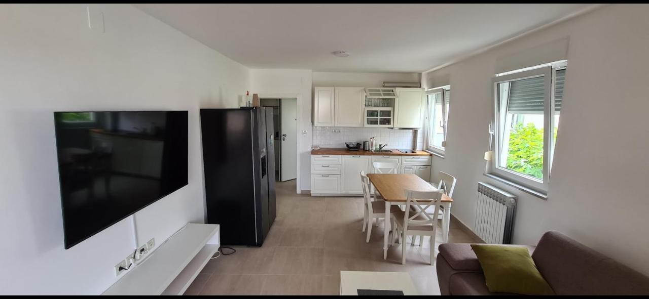 Apartments Vedran Пунат Екстер'єр фото