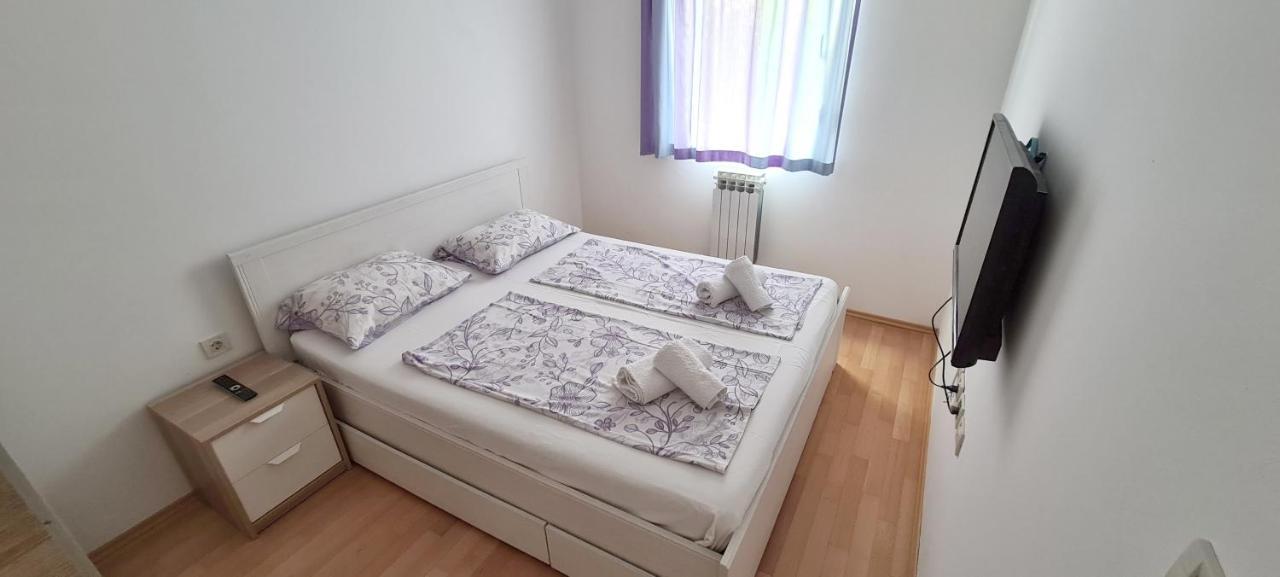 Apartments Vedran Пунат Екстер'єр фото