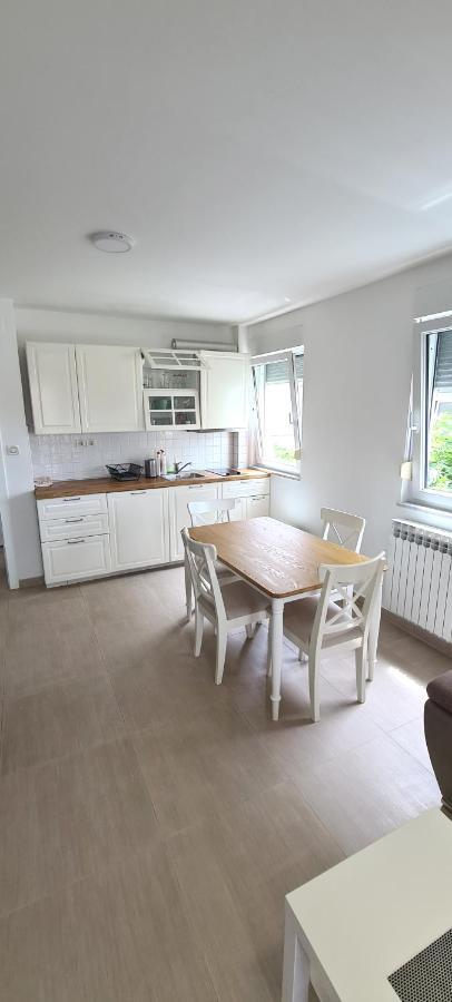 Apartments Vedran Пунат Екстер'єр фото
