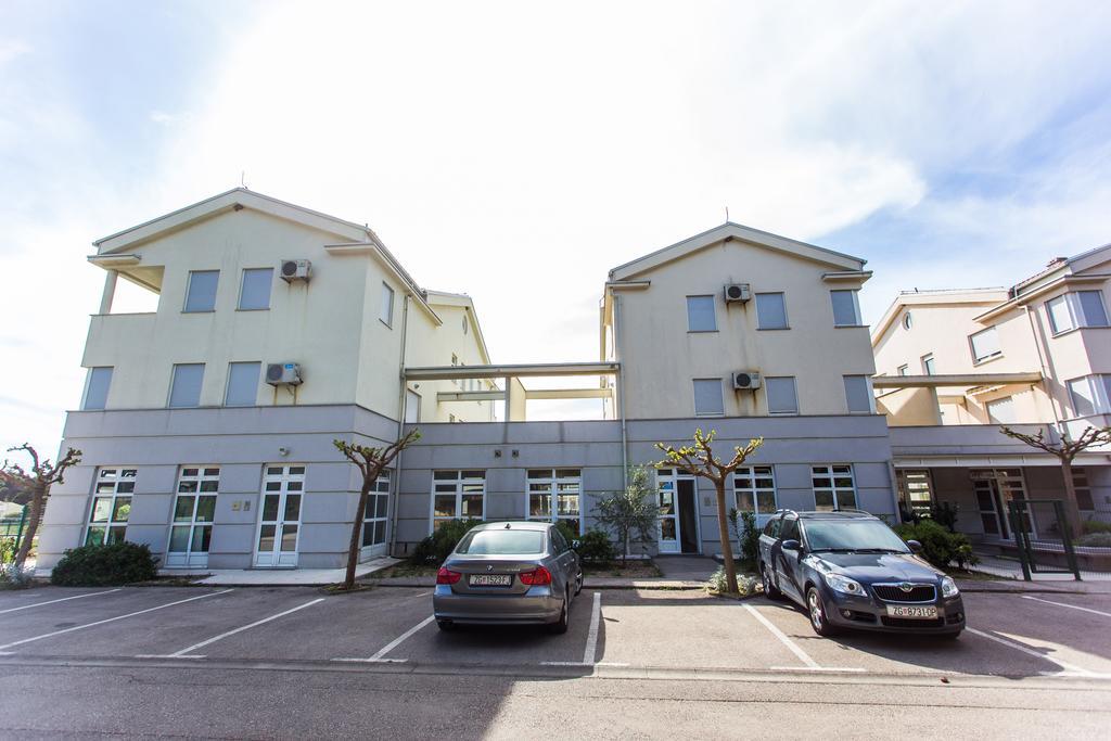 Apartments Vedran Пунат Екстер'єр фото