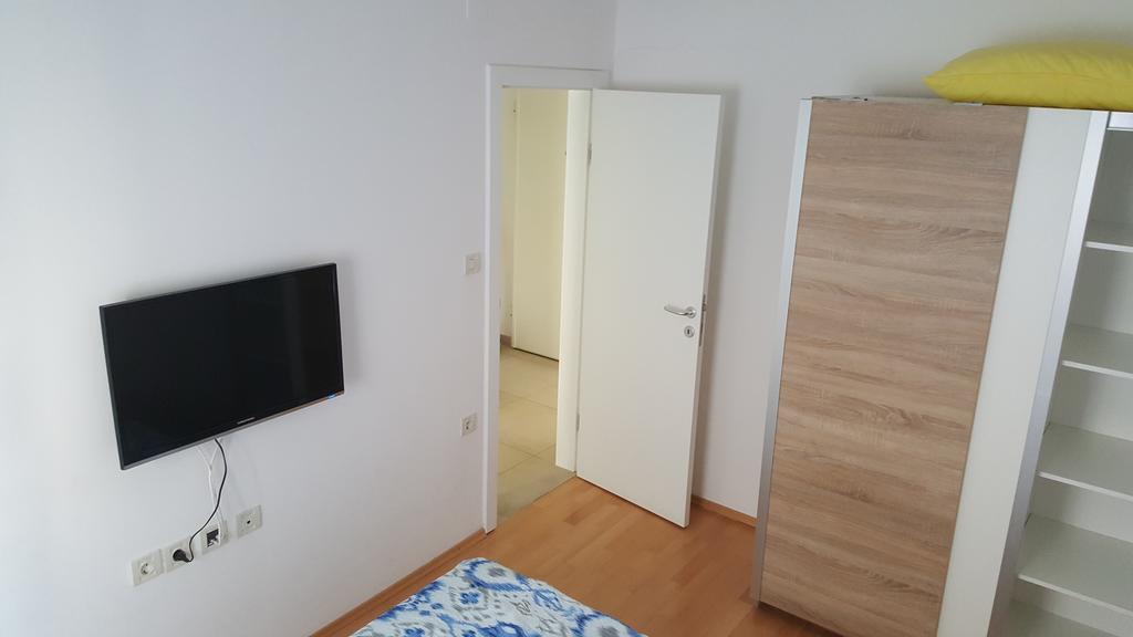 Apartments Vedran Пунат Екстер'єр фото